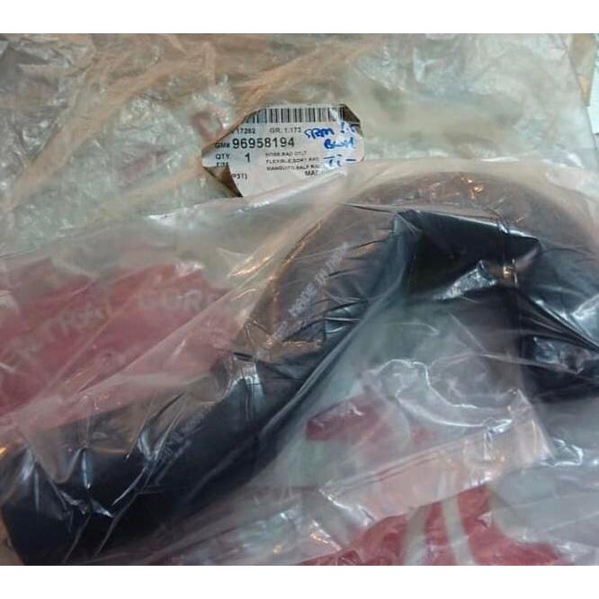 Selang Radiator Bawah Chevrolet Spin 1.5 Spin 1500