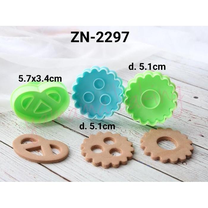 ZN-2297 Plunger embosser cutter bento fondant royal butter cookies
