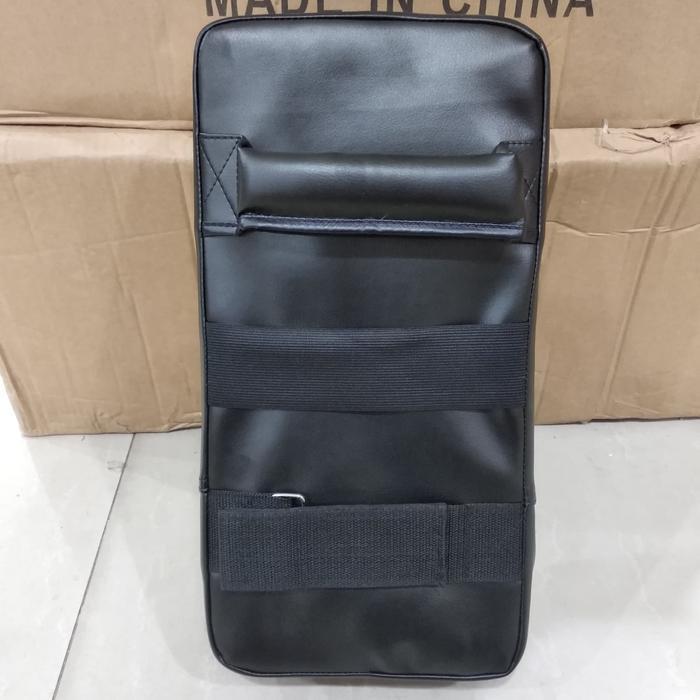 Target Tendangan Beladiri - Kotak 20 X 40 X 6 Cm