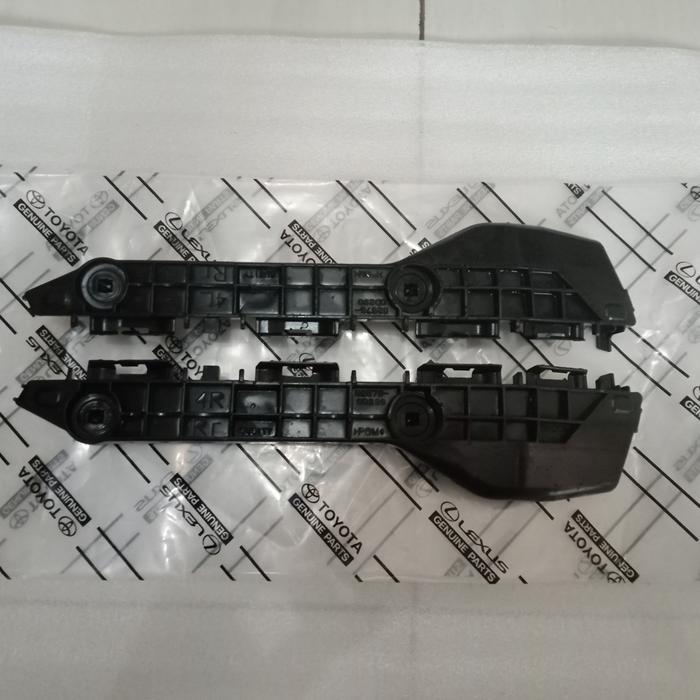 Breket Bumper Belakang Toyota Yaris 2014