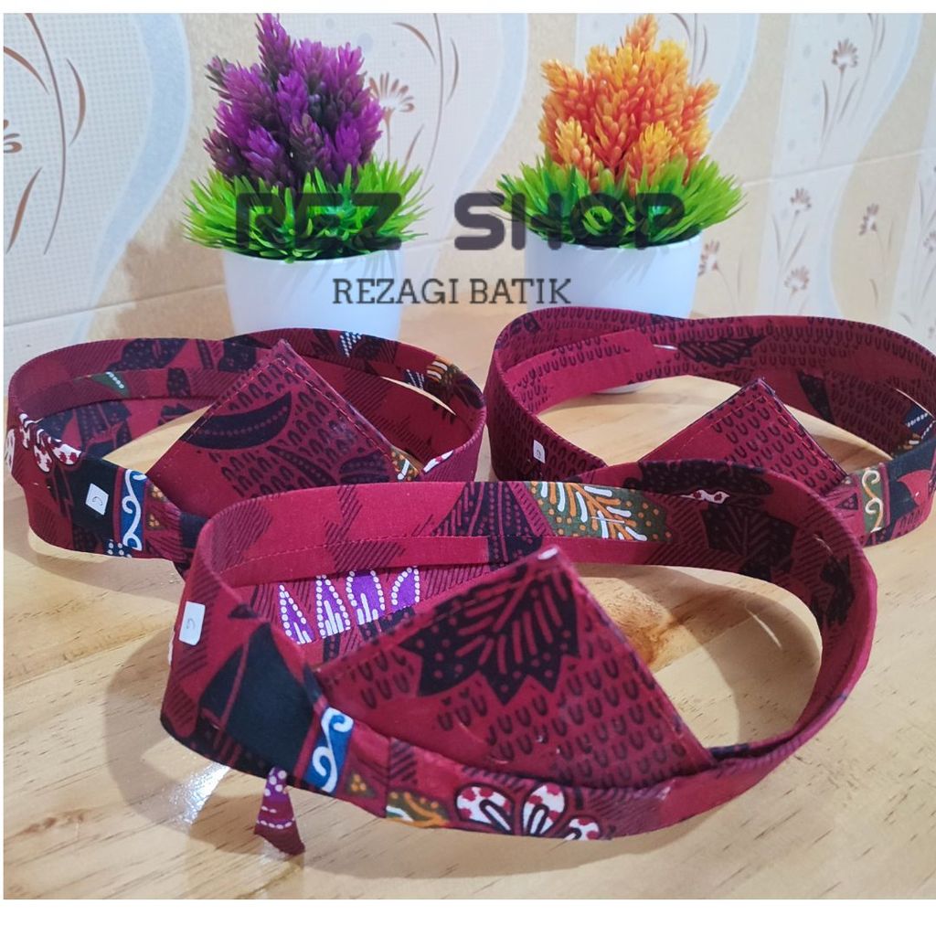 Ikat Kepala/Songkok Khas Madura / Odheng Sakera