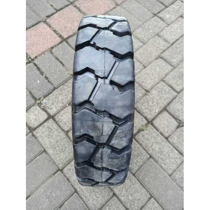Achilles A-01 Ukuran 7.00-12 Ban Mati - Solid - Ban Buta Untuk Forklift 700-12
