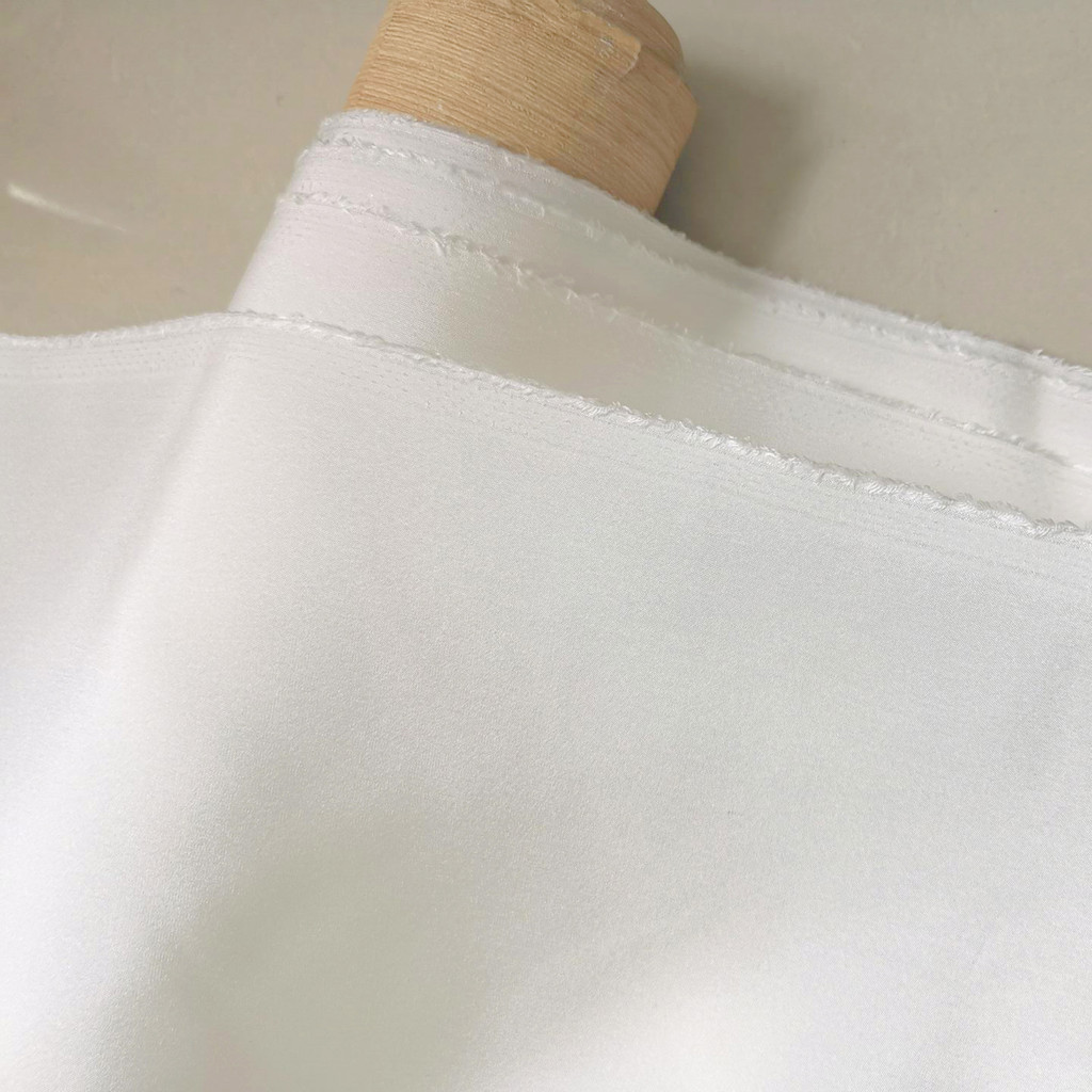 1 meter X 1.14 meter Dyeable Natural White Silk Habotai Fabric Soft Habutai Linings Mulberry Materia