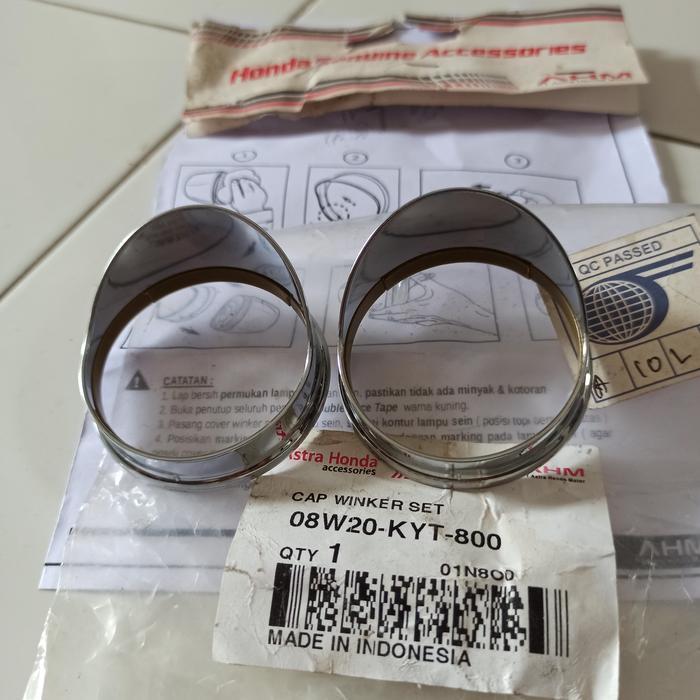 Cap Winker / Topi Lampu Sen Scoopy Karbu