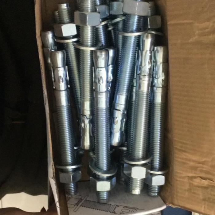 Trubolt Galvanis M12 X 115Mm / Wedge Anchor M12 X 115Mm @100 Pcs