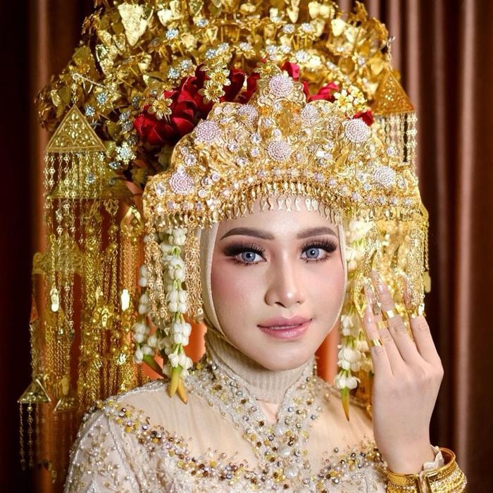 Mahkota RiantiMakeup x BudayaChalista