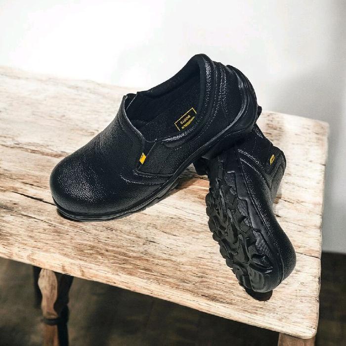 Saint Barkley - sepatu sefty slip on ujung besi sepatu pria