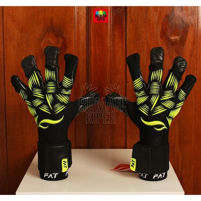 FAT VENOM ALTUS VERTO GECKO CUT BLACK KNIGHT (SKU : FAT 4525) SARUNG TANGAN KIPER