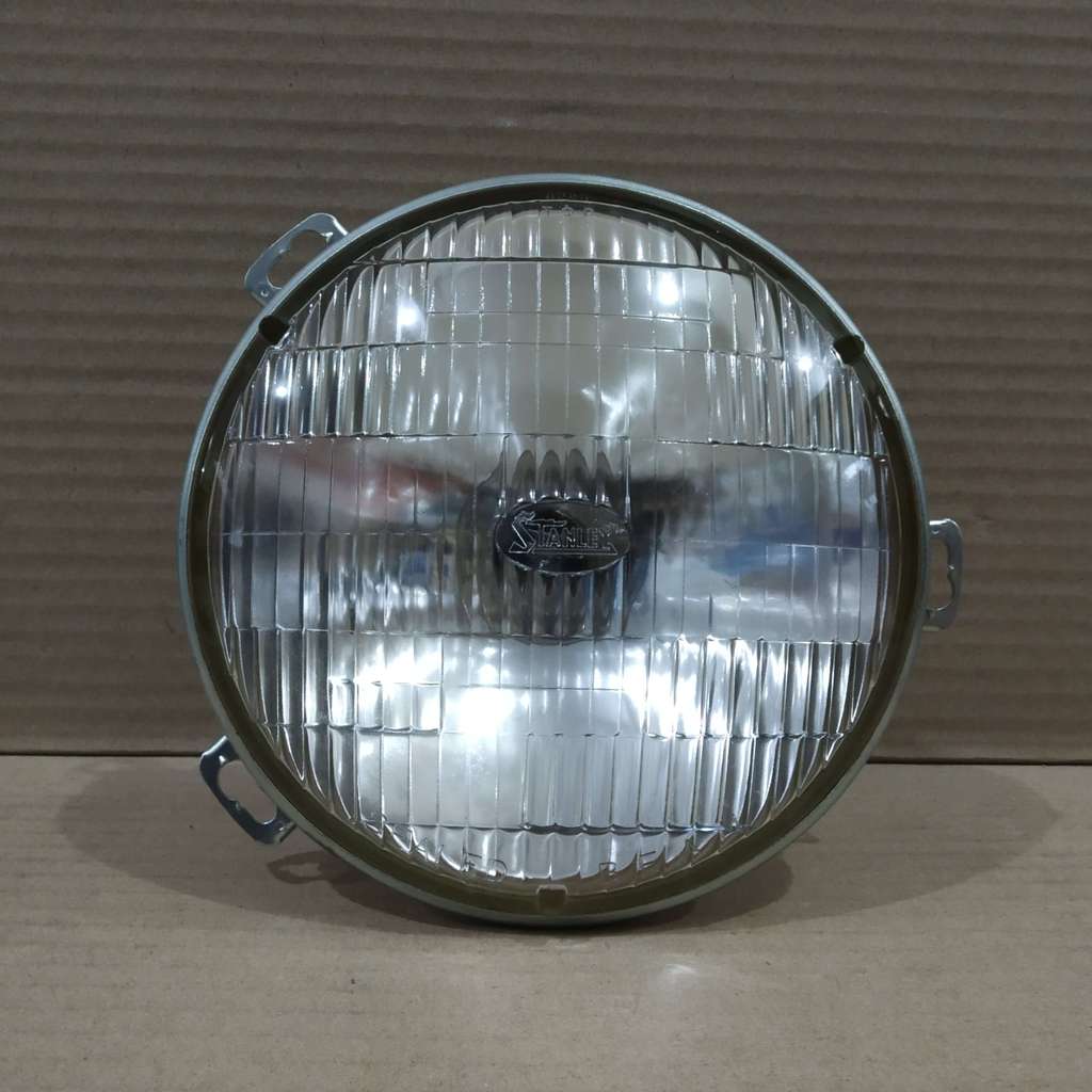 Lampu Sealed Beam Besar 7 Inch 12 Volt Kaki 3 Stanley