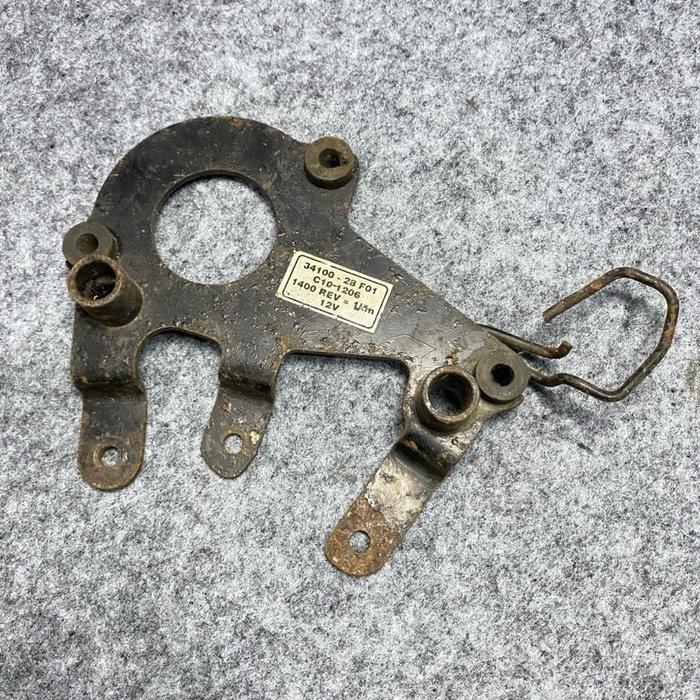 Bracket Breket Adaptor Dudukan Speedometer Suzuki RK Cool Original