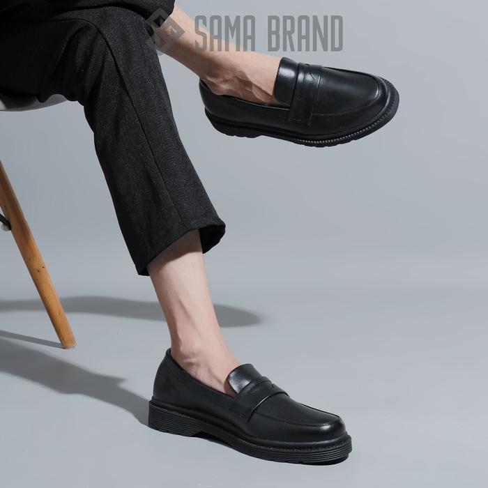Sepatu Pria Loafers Docmart Sepatu Slip On Pria Sepatu Hitam Cowok Sepatu Pria Slip On Loafers