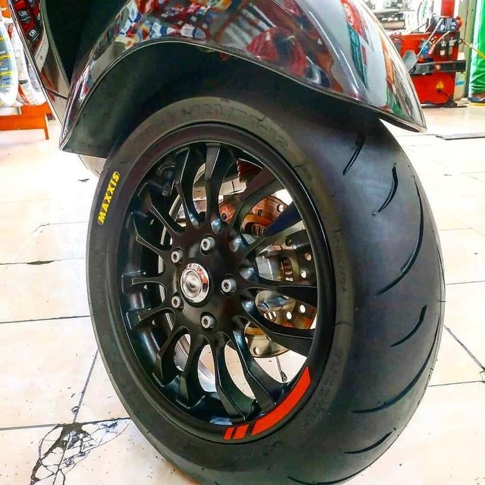 Maxxis MA-R1 120/70-12 & 130/70-12
