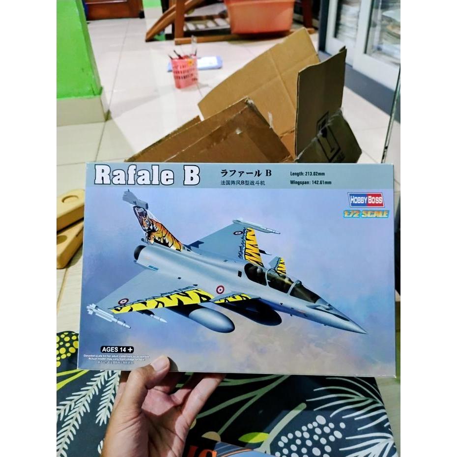 MODEL KIT PLASTIK PESAWAT JET TEMPUR DASSAULT RAFALE B PRANCIS TNI AU INDONESIA SKALA 72