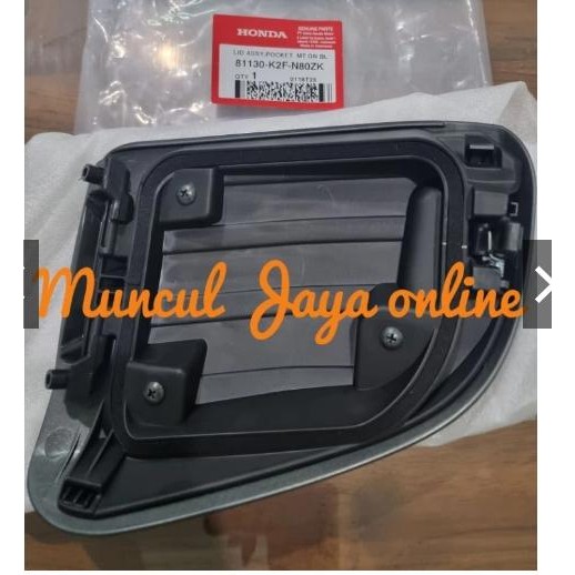 81130-K2F-N80Zk Lid Pocket Penutup Laci New Scoopy 2021-2024 Hitam Doff