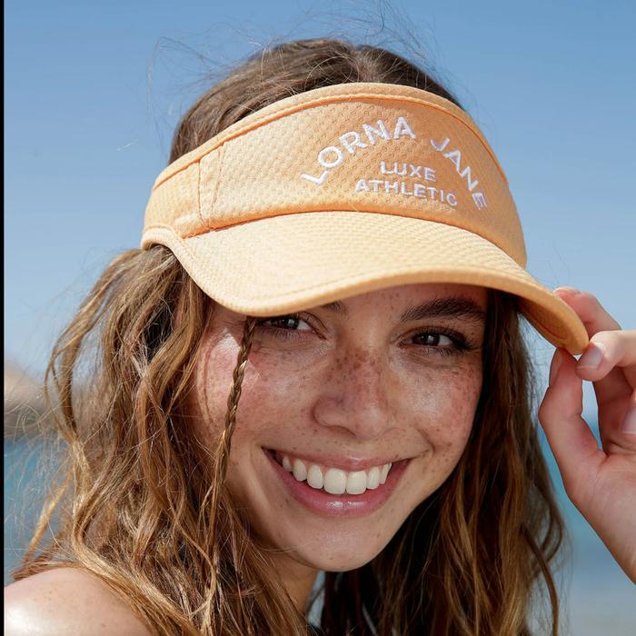 50ps- Lorna Jane Ventilation Visor