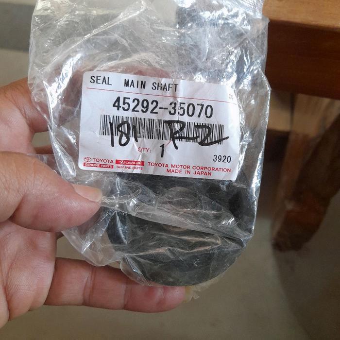 Seal Main Shaft Stir Toyota Kijang Kapsul 45292-35070 Original