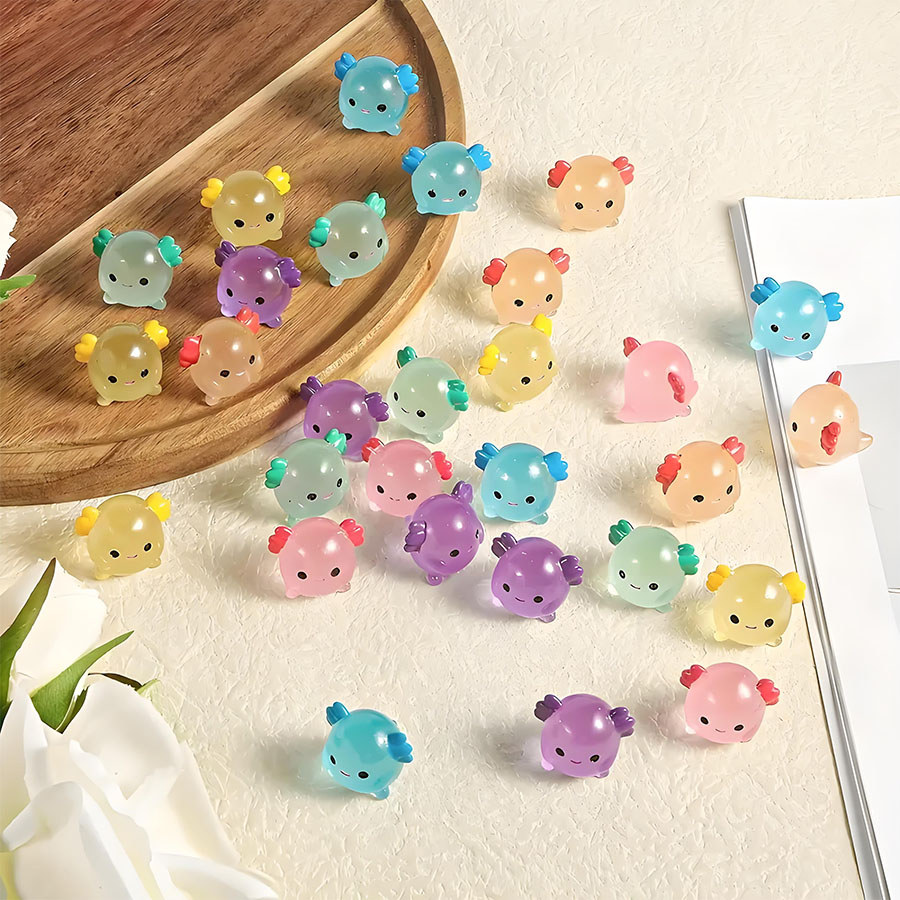 1020pcs Mini Resin Axolotl Miniature Glow in The DarkAxolotl Tiny Animal Figures Ornament for DIY