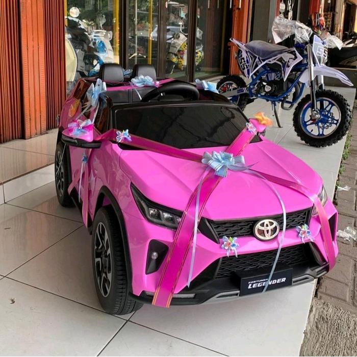 Mobil Aki Fortuner M7588 | PMB | Mainan Anak Elektrik Pengendali Jarak Jauh - Pink