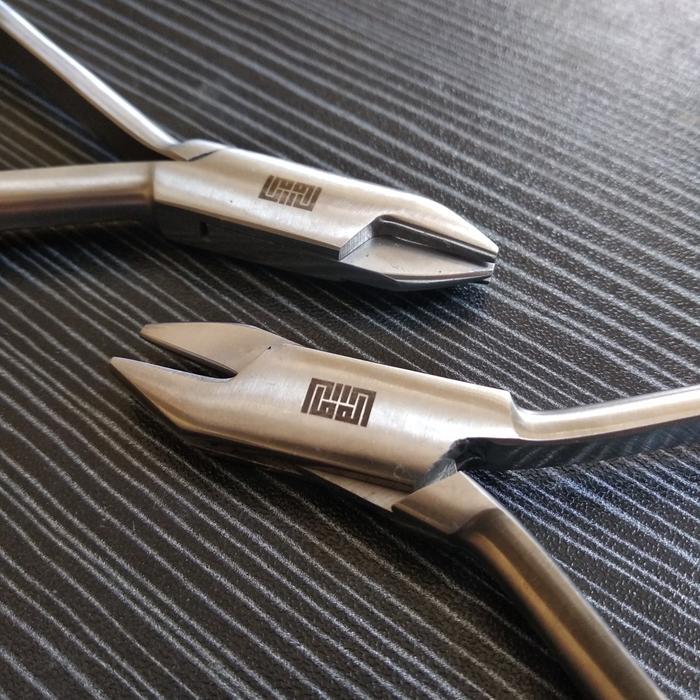Terlaris Tang 3 jari Tang Ortho Klamer Merc AMMA Dental instrument Stainless Steel / Tang Ortho
