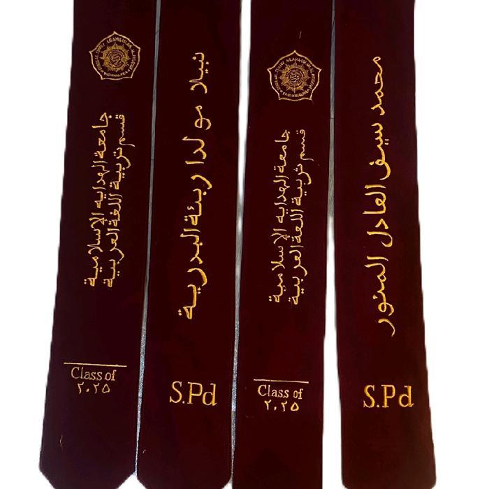 Selempang wisuda font Arabian