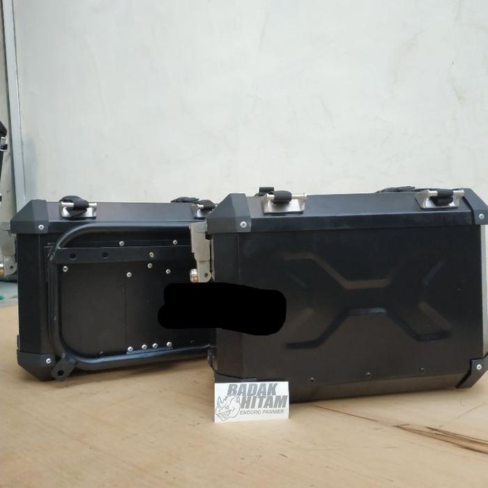 Side - Box Samping Motor Badak Hitam Alumunium Pannier 24 Liter - Hitam