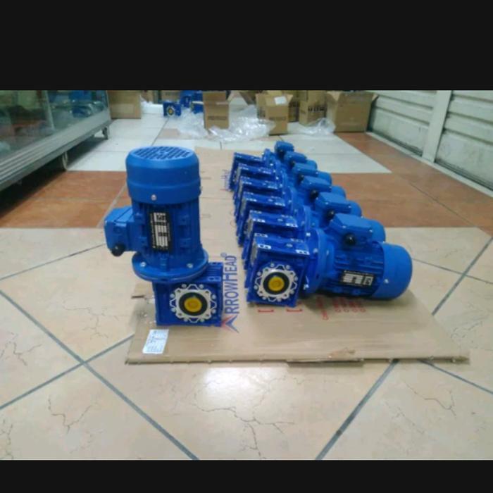 NMRV 063 Ratio 1:20 set dinamo 1.5 hp 1 phase 220v nmrv 063 motor 1,5 - 3 phase