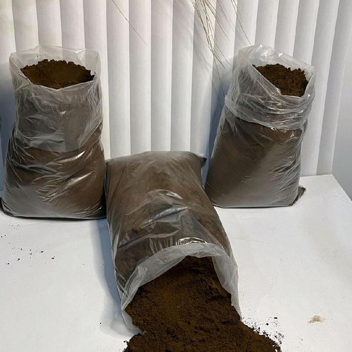 Kopi bubuk hitam tradisional 1kg - Kopi bubuk hitam khas madura - kopi hitam termurah 1kg