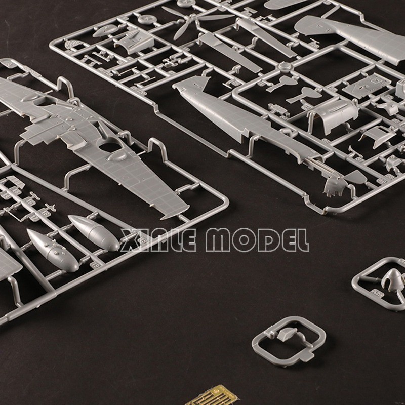 Trumpeter Plasti Assembled Airraft el Kit 81792 Messershmitt Bf109E4 148