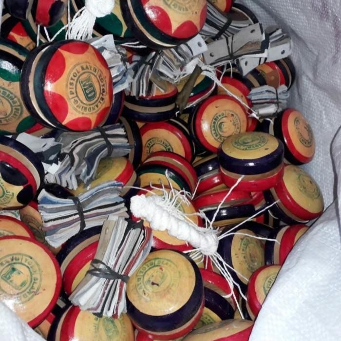 YOYO KAYU 1 KODI ATAU 20 BIJI, DIAMETER 6-10 CM, CAMPUR, MAINAN JADUL TRADISIONAL, GROSIR PALING
