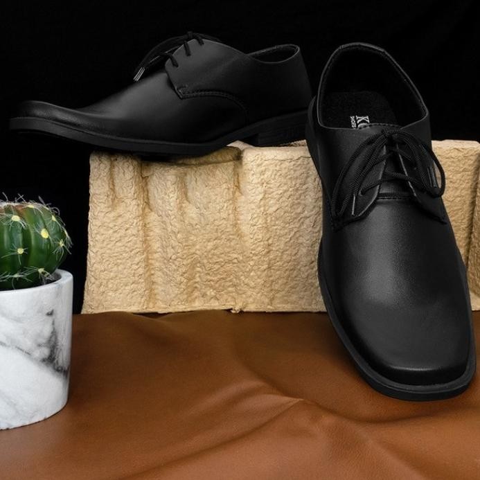 sepatu pantofel pria sepatu kerja kantoran casual