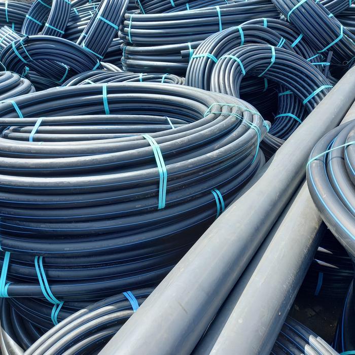 PIPA HDPE 1 1/4 INCH PN16 RUCIKA 100meter / SELANG HITAM HDPE