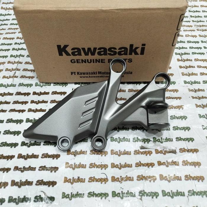 Braket Bracket Breket Dudukan Footstep Foot Step Depan Ninja Rr Mono 250 Mono Z250Sl Z250 Sl