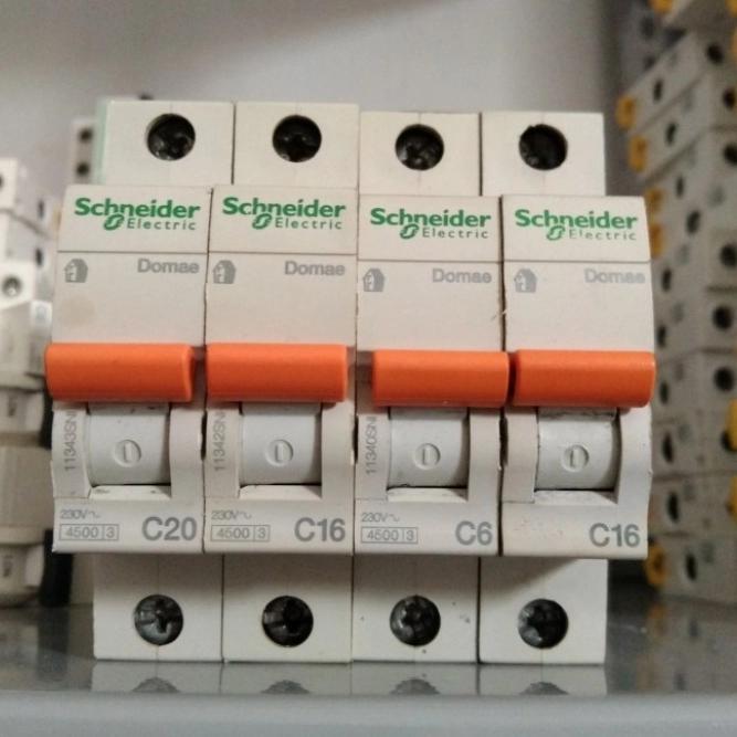 mcb schneider 6ampere