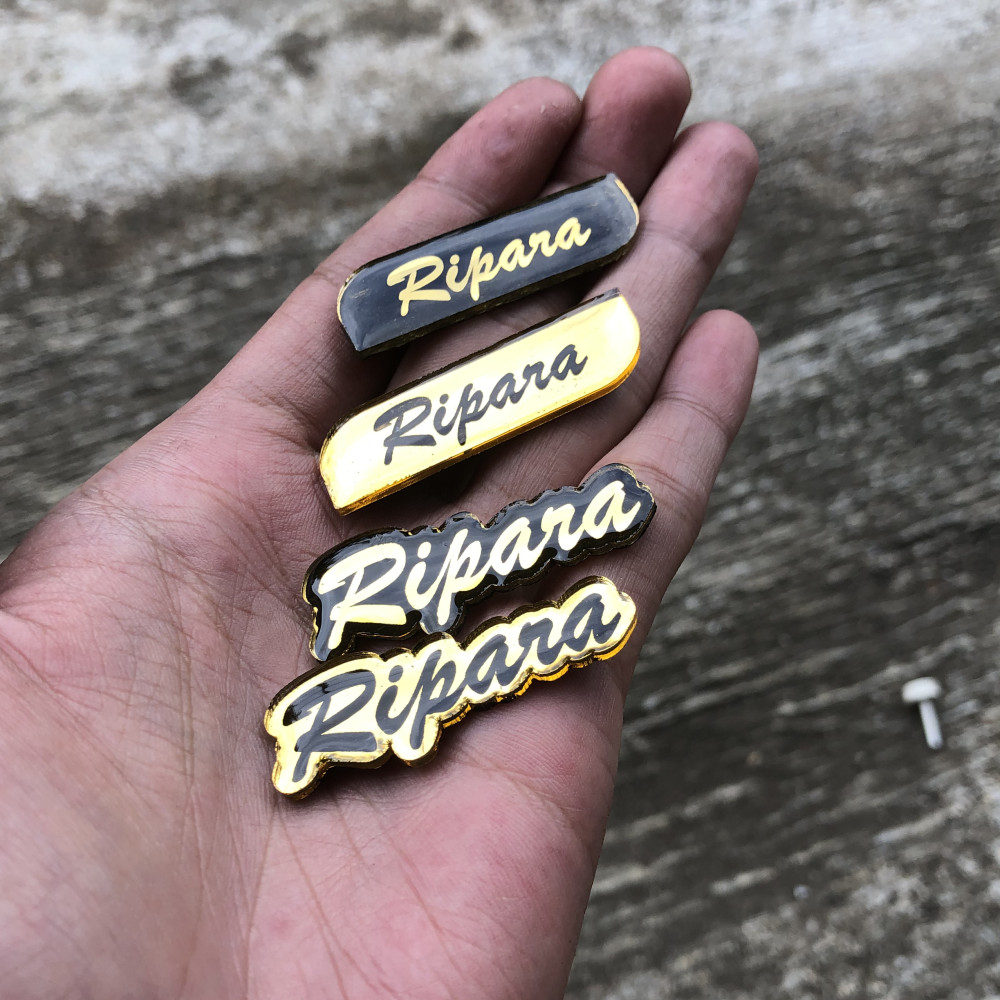 bros nama . Name tag resin . nametag resin Bross nama timbul akrilik . bros inisial . bros hijab .