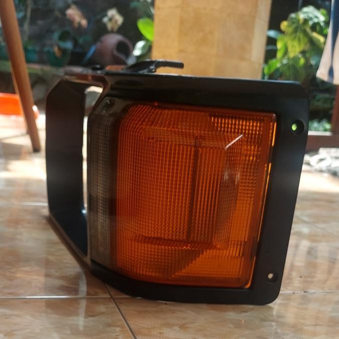 Sein Sen Sign Lamp Lampu Sein Kijang Super Original Koito Japan