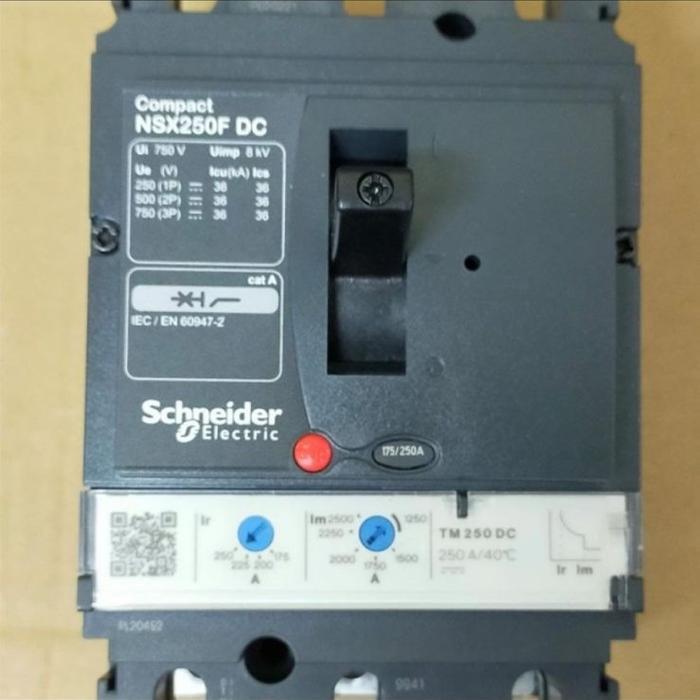 MCCB SCHNEIDER NSX250F 3P 250A DC 36KA NSX250F 33DC250