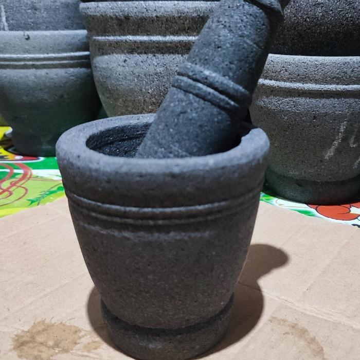 READY Lumpang Batu / Lesung Batu Asli Mini Penumbuk Bumbu dan Sambal Ukuran 10 cm -12 cm