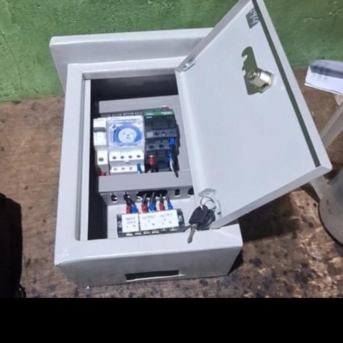 Panel Timer Otomatis/Panel Lampu Taman Otomatis Panel Lampu Otomatis