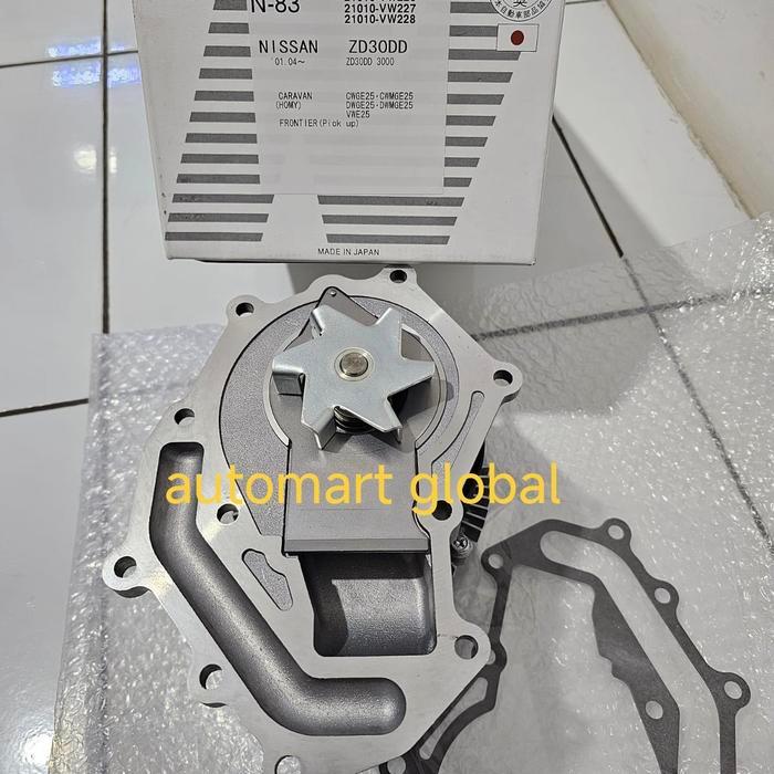 water pump Nissan Navara frontier zd30 npw japan newt