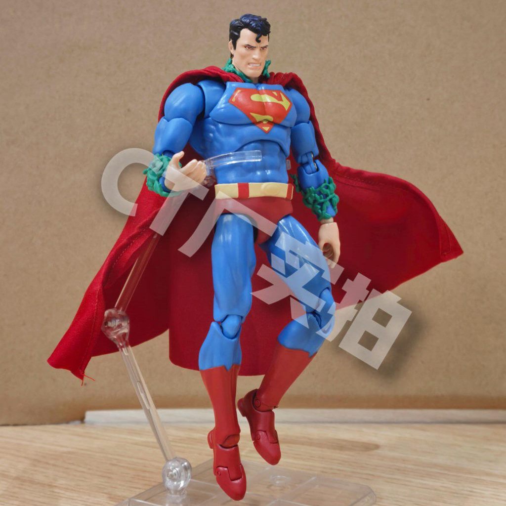 CT Superman Mafex 117 Hush Comic Version Dc Justice League Articulated Action Figure Collectible
