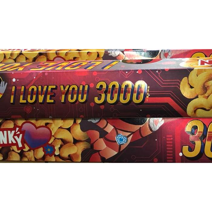 Cesso.Shop- Silverqueen Big Jumbo Chunky Cashew 3 Kg Coklat Silverqueen Jumbo 3Kg