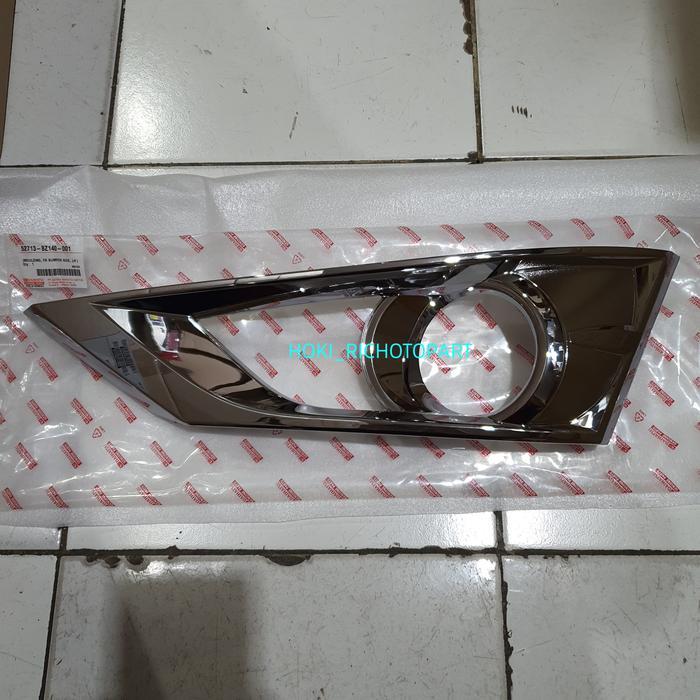 // Cover Foglamp Chrome Garnis Foglamp Daihatsu Sigra Original //