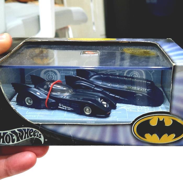HOT WHEELS BATMOBILE AND ARMORED SET OPEN SEALED RARE