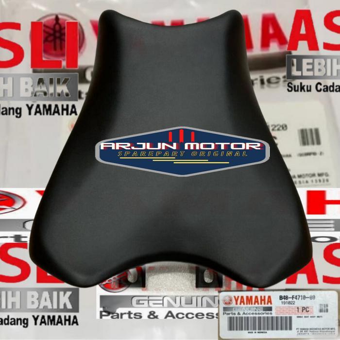 SINGLE SEAT ASSY JOK DEPAN ASSY XABRE 150 ORIGINAL YAMAHA B48-F4710-00