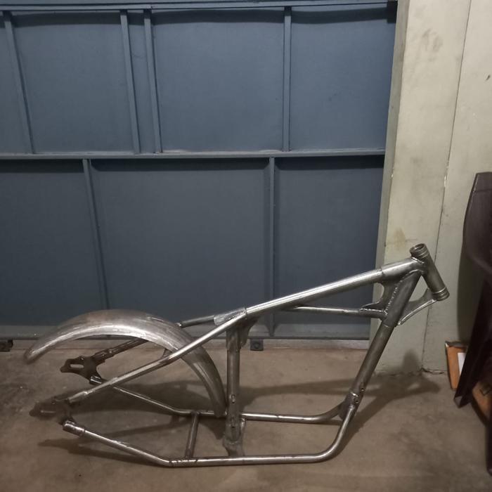 Rangka Chopper Set Spakbor Belakang PNP Mesin Scorpio untuk Motorbike dengan Desain Khusus - Schorpi