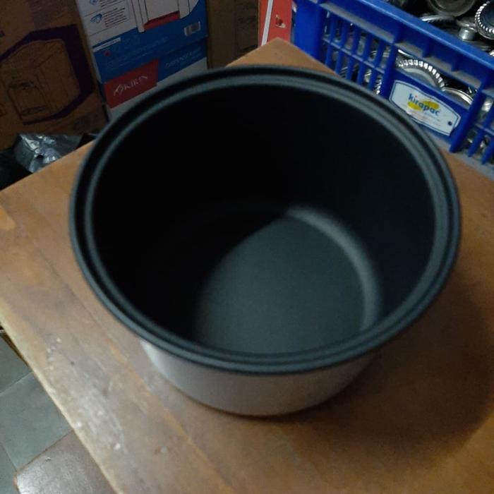 Panci Rice Cooker Miyako 0.6L