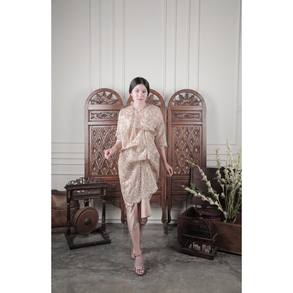 Amrthelabel / kiyara midi / nudegold