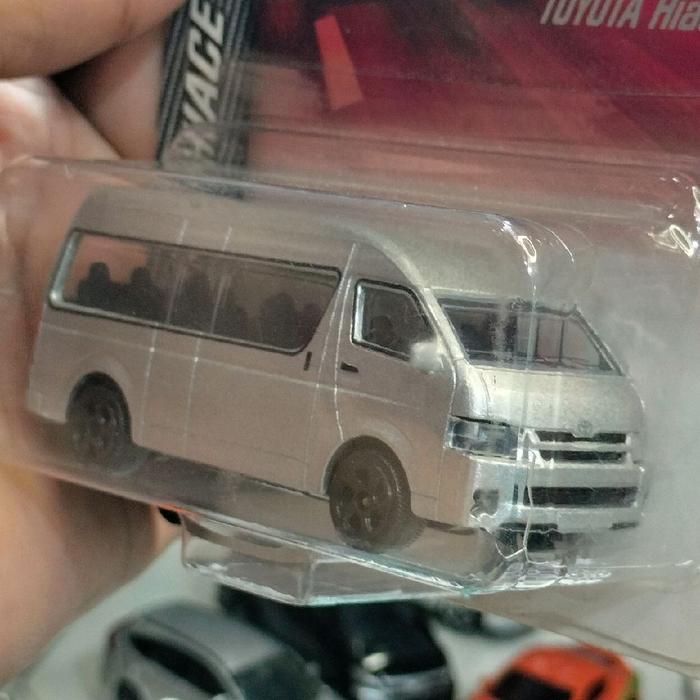 MAJORETTE TOYOTA HIACE WARNA SILVER