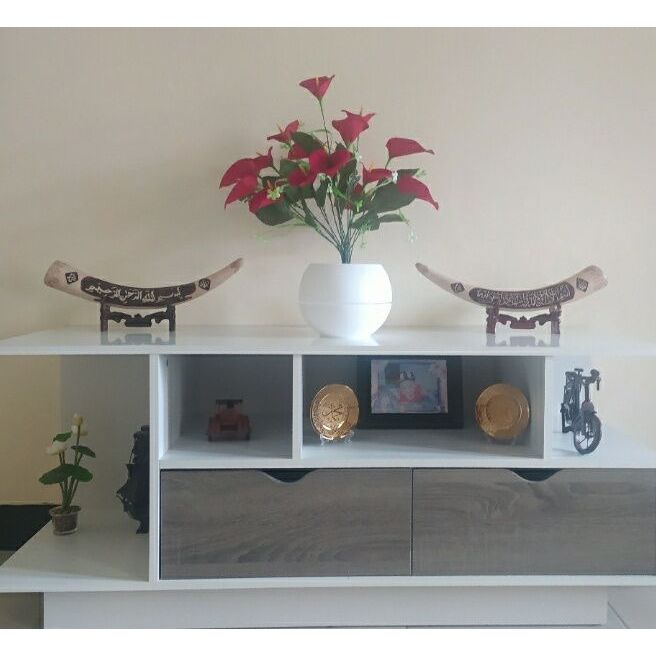 Miniatur Gading kaligrafi Hiasan Meja Pajangan Meja,lemari isi sepasang