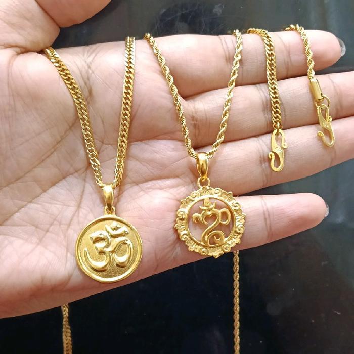 kalung omkara titanium loontin kuningan lapis emas wanita cantik